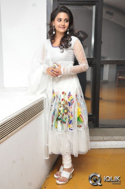 Manochitra-at-Malligadu-Marriage-Bureau-Audio-Release